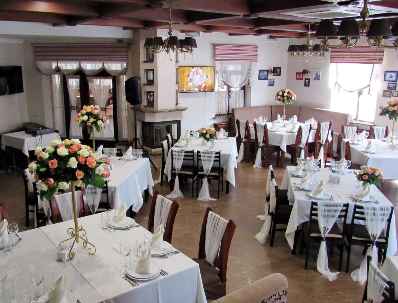 Hotel And Restaurant Complex Lubokray Pereyaslav-Khmelʼnytsʼkyy Buitenkant foto