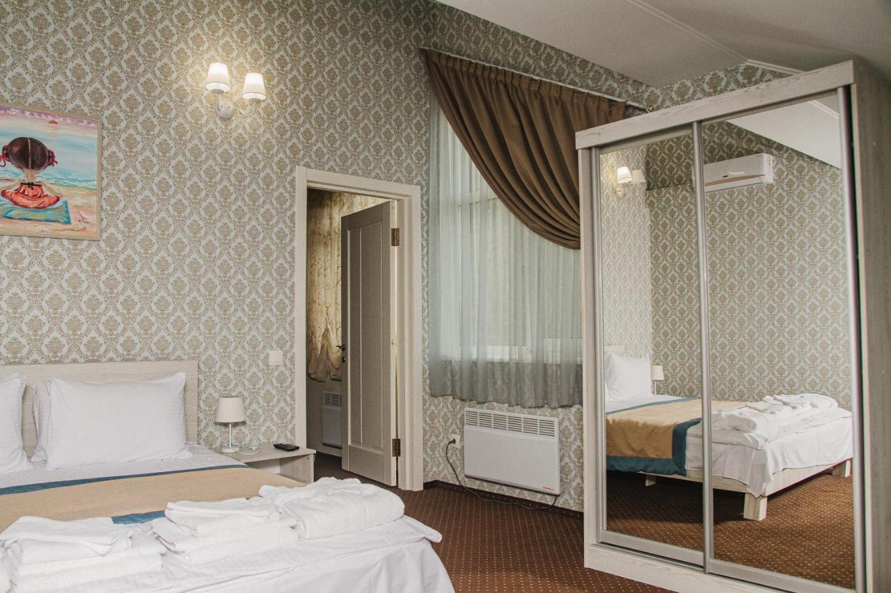 Hotel And Restaurant Complex Lubokray Pereyaslav-Khmelʼnytsʼkyy Buitenkant foto